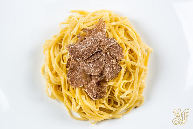 Tagliolini al Tartufo Bianco: una ricetta esclusiva