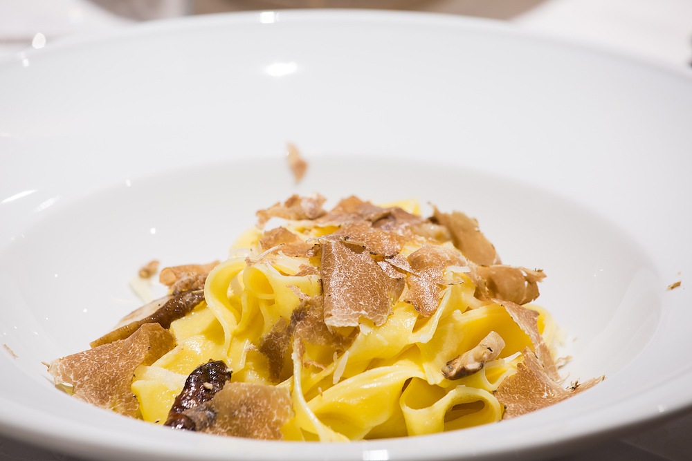 Tagliatelle con tartufo bianco: una ricetta esclusiva!